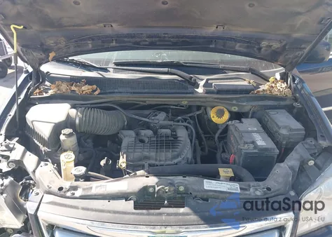 2015 Chrysler Town & Country Touring из США, поврежденный, VIN 2C4RC1BG7FR572938